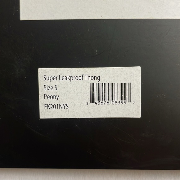 Knix High Absorbency Thong - Picture 3 of 3